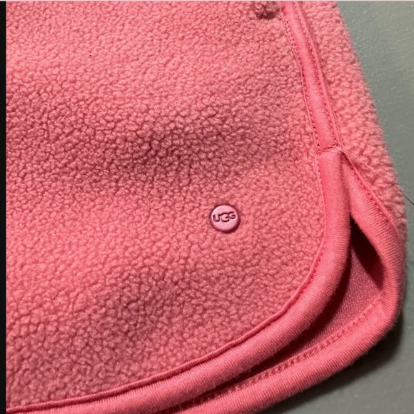 NWOT UGG PETRIA SHERPA SHORTS WOMENS PINK COZY FUZZY POCKETS SIDE SLIT / M - Picture 6 of 15